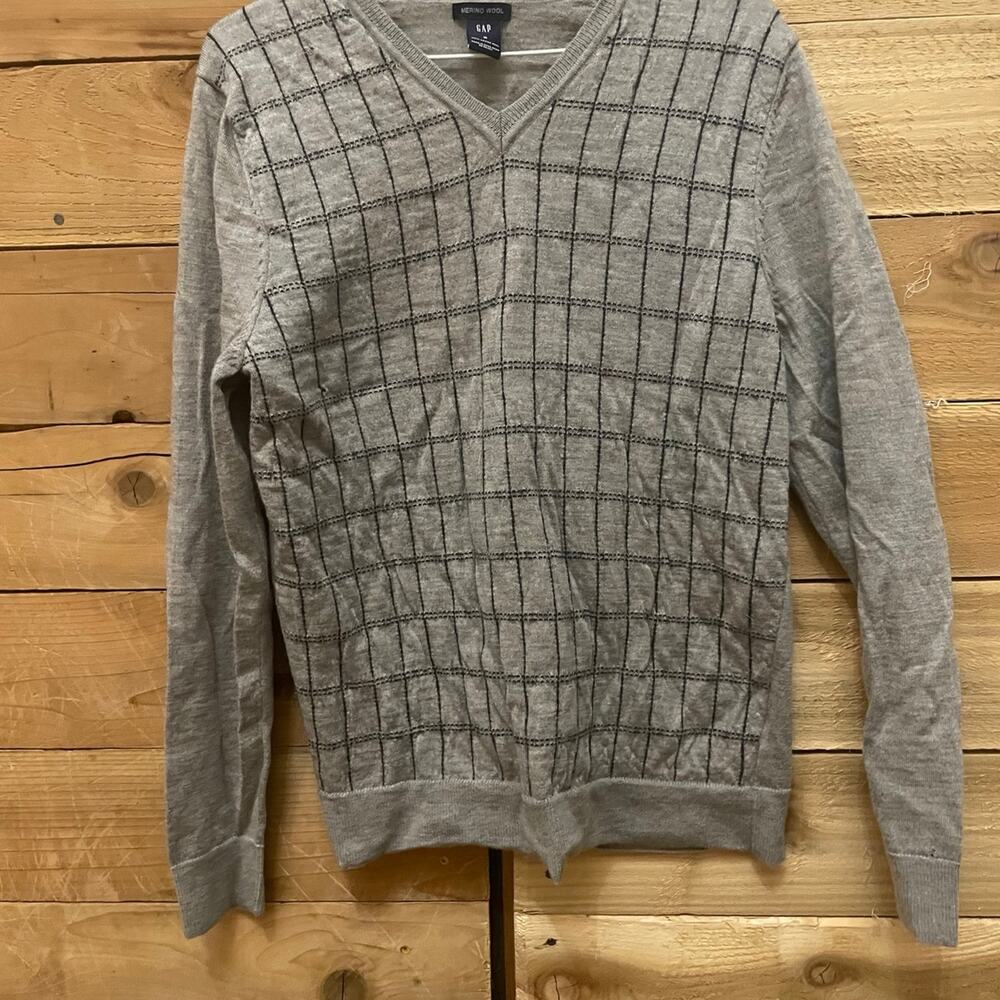 Gap merino wool sweater SZE M
